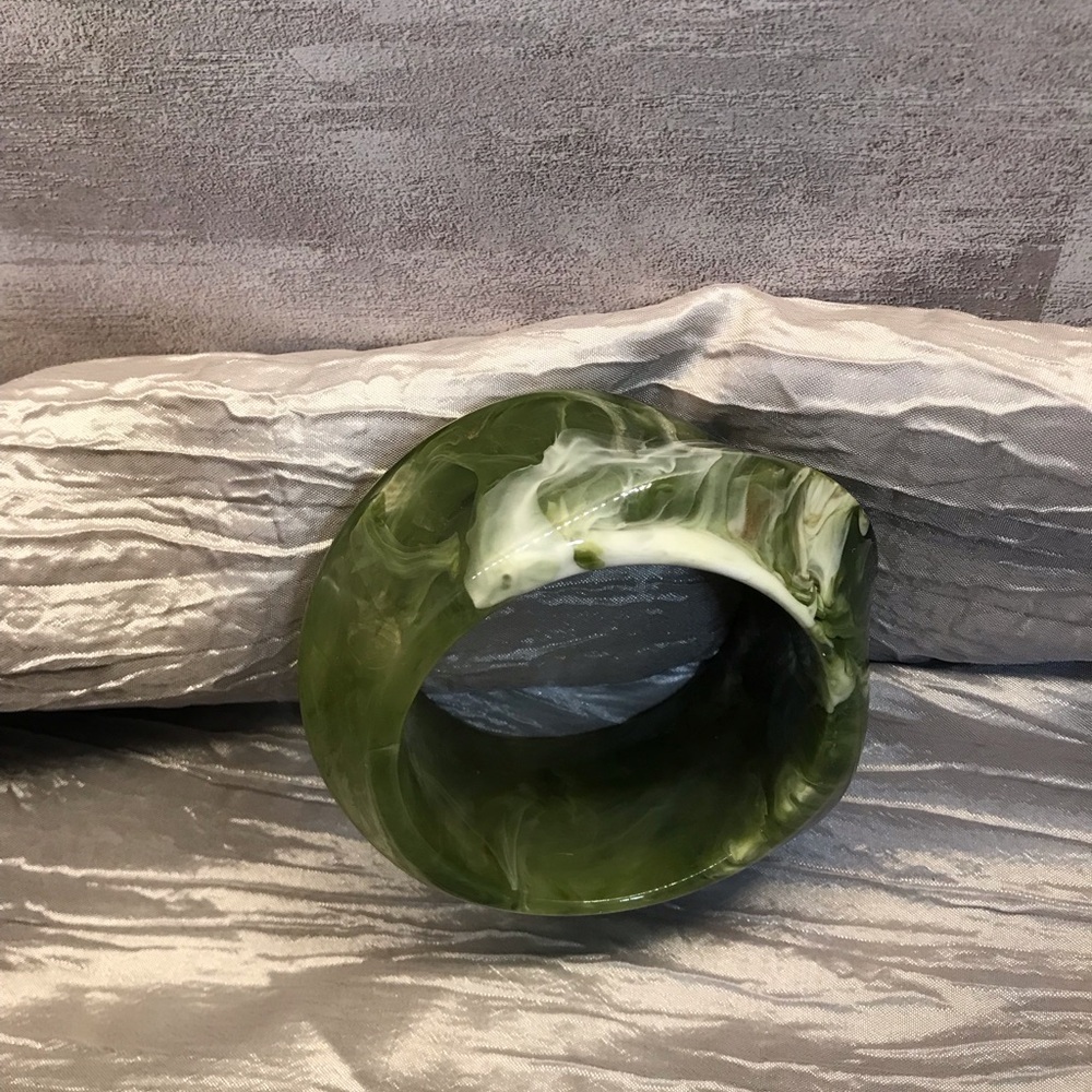 Green Marbled Bangle Bracelet